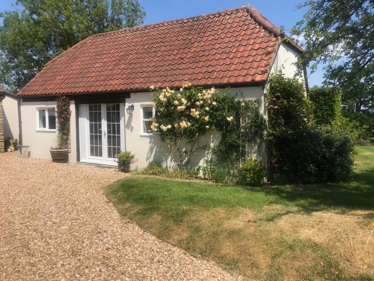 Oke Apple Cottage Shillingstone エクステリア 写真